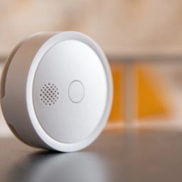 Смарт сензор Shelly Smoke Alarm